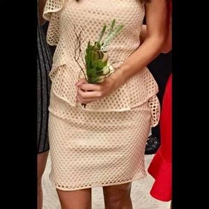 BEAUTIFUL COCKTAIL DRESS. Worn 1x. Basically new